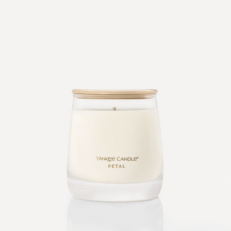 Petal Premium Single-Wick 7oz Candle Y8